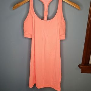 Lululemon tank top with built in bra size 6